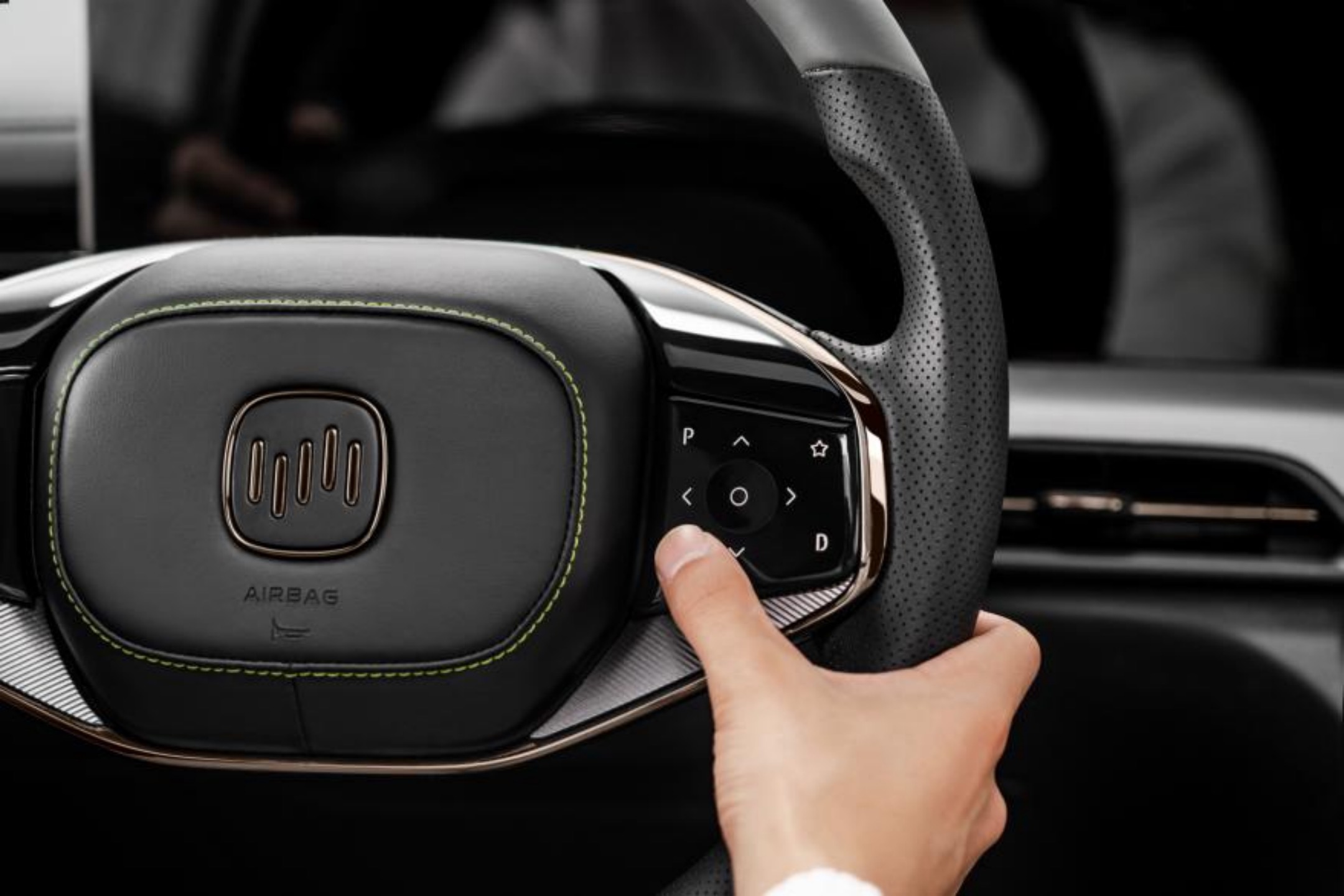 “智能穿戴+全車交互”,威馬M7內飾首次公開|2021廣州車展