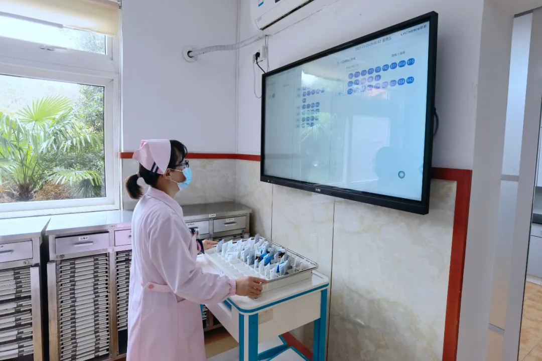 智慧病房里的物聯網技術，贊