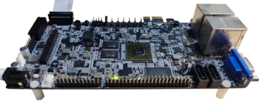 近期，龍芯中科與中移物聯網聯合推出了基于龍芯2K0500平臺的國產嵌入式軟件開發解決方案。作為首款基于LoongArch架構打造的板卡級解決方案，此次推出標志著LoongArch嵌入式生態建設已取得實質性進展。   該解決方案基于龍芯2K0500平臺，采用OneOS物聯網操作系統，具備高可靠、高安全，可裁剪擴展、低功耗等特點。面向工業控制領域物聯網場景，該解決方案可應用于工程車輛、機器人、樓宇、電力、物流、能源等實際數據傳輸場景，助力工控行業領域的應用創新。 面向工業物聯網場景，首款LoongArch嵌入式軟件開發解決方案發布  基于龍芯2K0500平臺的國產嵌入式軟件開發板   龍芯2K0500平臺基于64位LA264處理器核打造，采用LoongArch自主指令系統架構，是一款高集成度處理器芯片。該平臺集成32位DDR3控制器、2D GPU、DVO顯示接口、兩路PCIe2.0、兩路SATA2.0、四路USB2.0、一路USB3.0、兩路GMAC、PCI總線、彩色黑白打印接口、HDA及其他常用接口，主要面向工控互聯網應用、打印終端、BMC等應用場景。 面向工業物聯網場景，首款LoongArch嵌入式軟件開發解決方案發布  OneOS是中國移動針對物聯網領域推出的輕量級操作系統，支持LoongArch等主流架構，兼容POSIX、CMSIS等標準接口，支持Micropython語言開發，提供圖形化開發工具，可提供軟PLC開發套件、高精度室內定位、GUI框架、互聯互通、物模型、安全框架、邊緣融合等能力組件，能夠有效提高開發效率并降低開發成本，幫助客戶開發穩定可靠、安全易用的物聯網應用。   龍芯中科未來還將聯合更多嵌入式合作伙伴，面向更多行業領域商業和個人需求，推出基于LoongArch平臺的板卡級解決方案，共同打造LoongArch嵌入式生態！