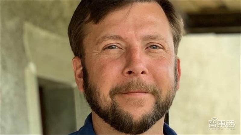 杰夫·威爾科克斯(Jeff Wilcox) 杰夫·威爾科克斯(Jeff Wilcox)