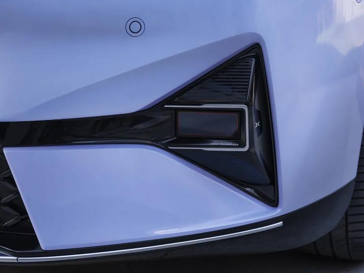 小鵬 P5 如何重新定義「智能家轎」?丨多維度對比評測