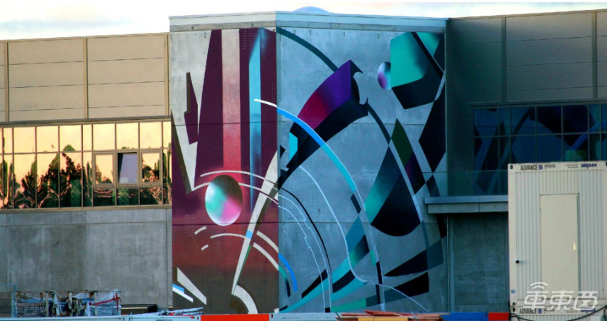 特斯拉德國柏林工廠外墻涂鴉 特斯拉德國柏林工廠外墻涂鴉