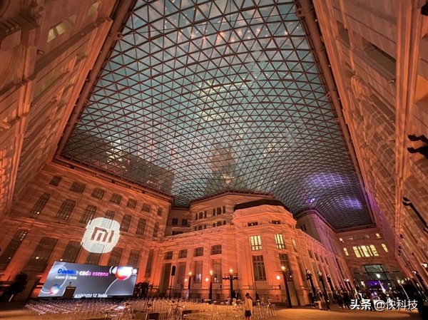 西貝萊斯宮——小米12西班牙發布會現場