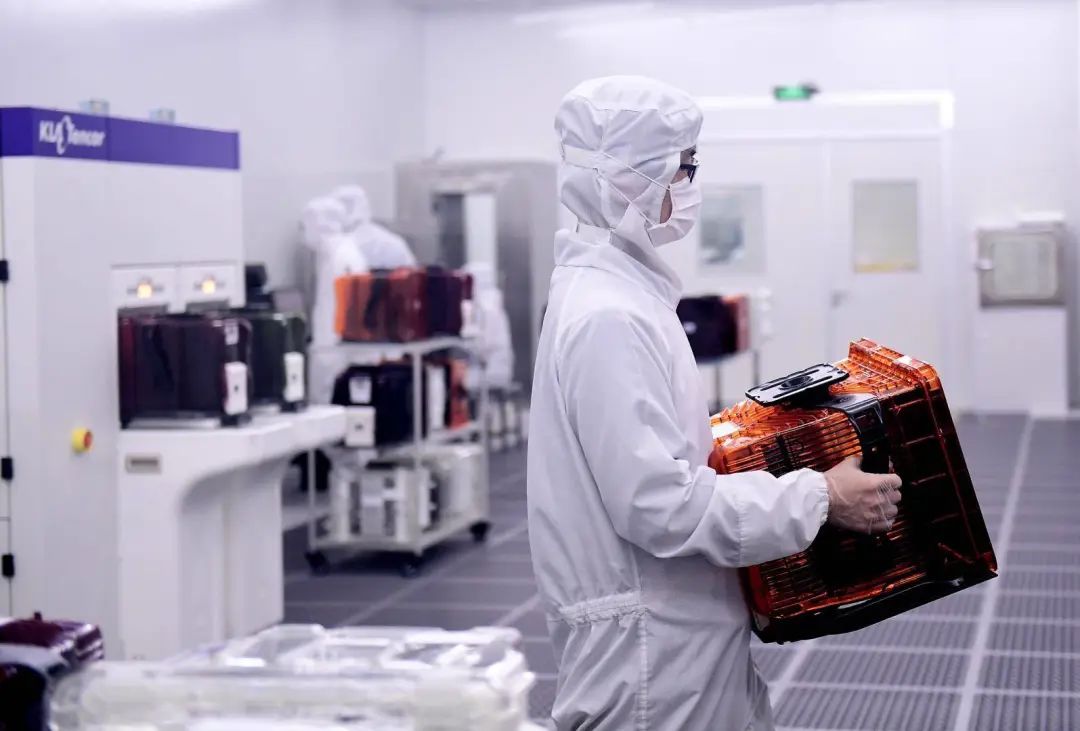 慘!半導體新股扎堆破發!熱潮過后誰的“底褲”被沖掉?