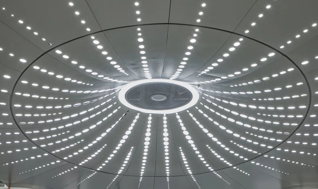 鴻雁照明燈具與智能照明控制系統應用于杭州地鐵