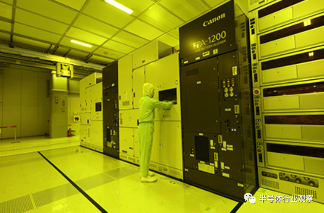 東芝存儲器四日市工廠調整納米壓印半導體制造設備“FPA-1200NZ2C” 東芝存儲器四日市工廠調整納米壓印半導體制造設備“FPA-1200NZ2C”