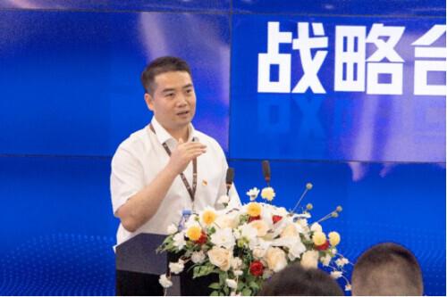 呂傳宇發表講話 呂傳宇發表講話