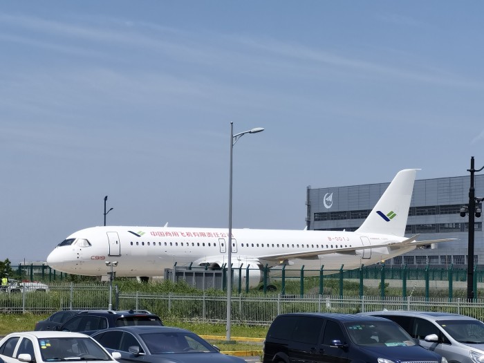 首架國產大飛機C919將于12月交付東航