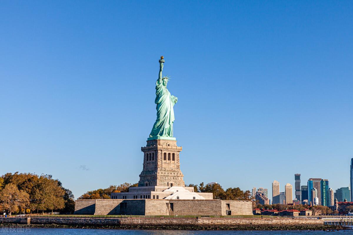 美國被臺積電耍得團團轉,被賣了還往里送錢! 美國被臺積電耍得團團轉,被賣了還往里送錢!