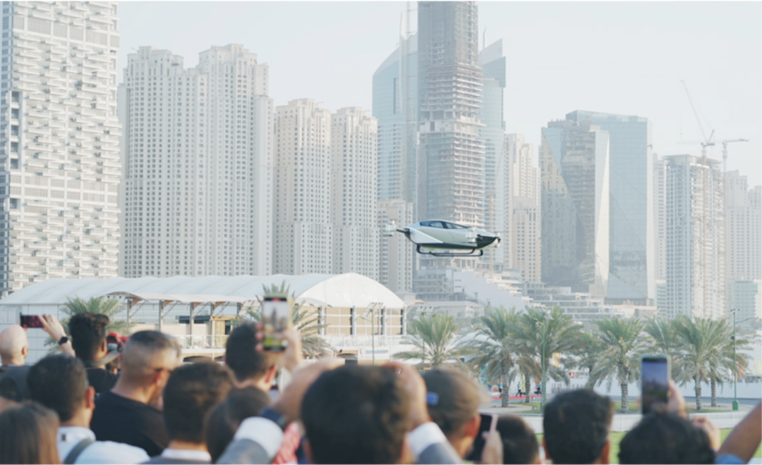 飛行汽車“持證上崗”!小鵬匯天獲國內首張特許飛行證,量產“飛車”售價百萬 飛行汽車“持證上崗”!小鵬匯天獲國內首張特許飛行證,量產“飛車”售價百萬