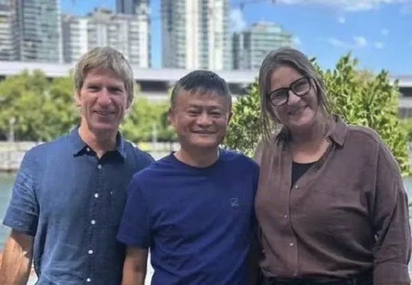 馬云低調現身墨爾本 與昔日好友相見 馬云低調現身墨爾本 與昔日好友相見