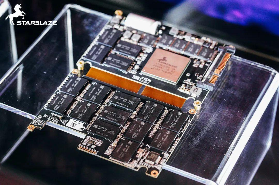 憶芯科技高性能企業級固態硬盤STAR2000E