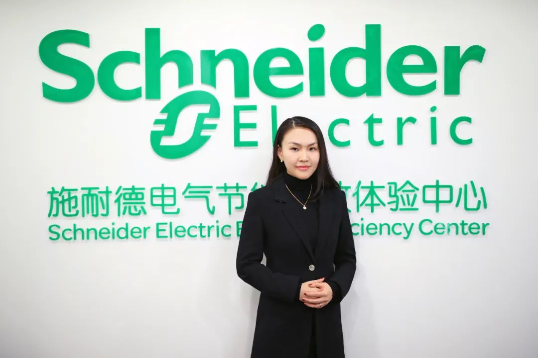 施耐德電氣副總裁、亞洲區數字工廠業務負責人張軼 施耐德電氣副總裁、亞洲區數字工廠業務負責人張軼