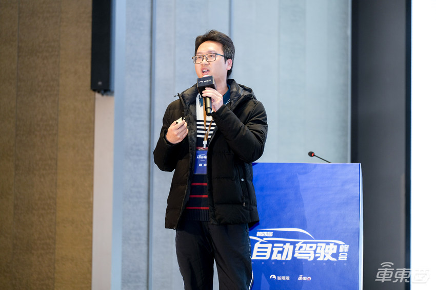 端到端智駕燃爆中關村！2025首場自動駕駛峰會圓滿落幕，清華李升波教授、理想智駕一號位給出研判