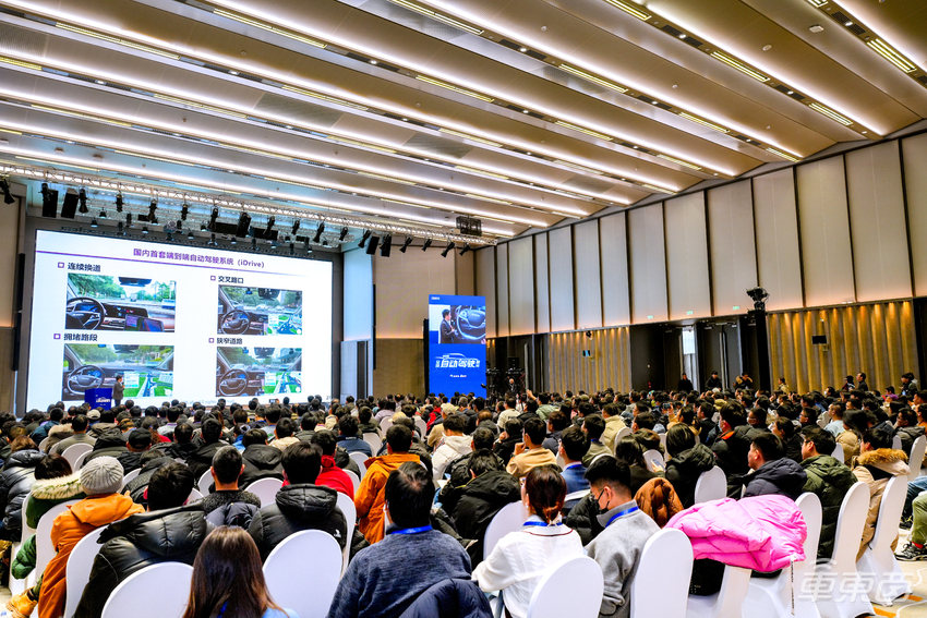端到端智駕燃爆中關村！2025首場自動駕駛峰會圓滿落幕，清華李升波教授、理想智駕一號位給出研判