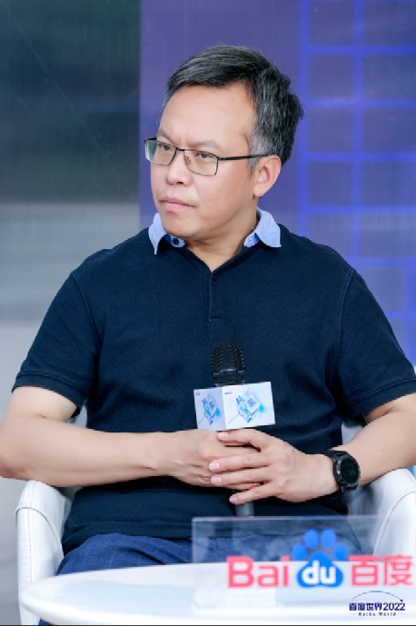  百度集團副總裁侯震宇